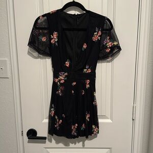 Lulus size small romper deep v neck